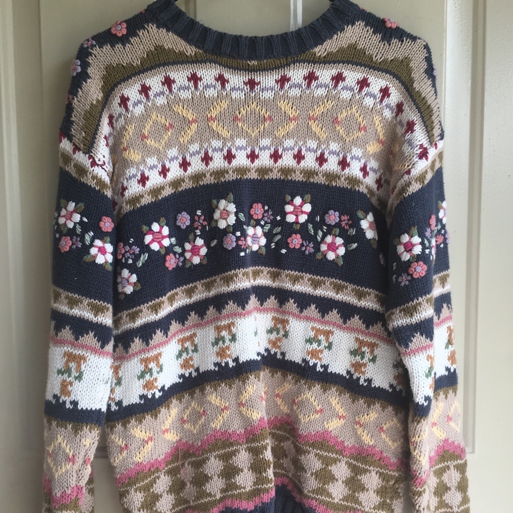 Women’s Handknit Vintage Sweater